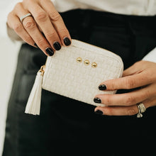 Wynona Woven Wallet (Multiple Colors)