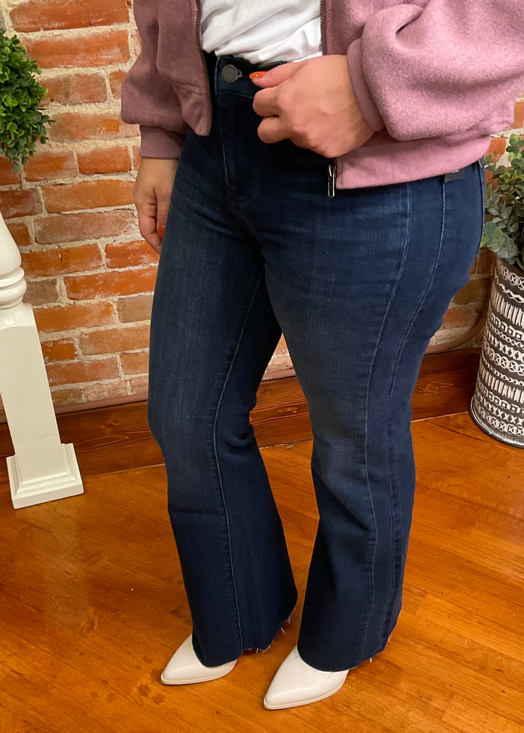 Liverpool Hannah Flare Raw Hem Jeans