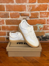Axel Bone Sneaker