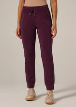7 Diamonds Midnight Plum Rev Jogger