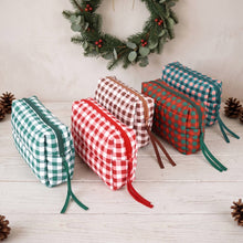 Gingham Check Pattern Quilted Puffer Pouch: Red
