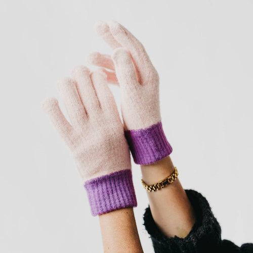 Two Tone Smart Gloves: Pink/Purple
