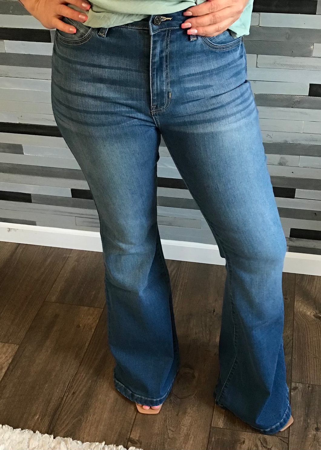 KanCan High Rise Super Flare Jean